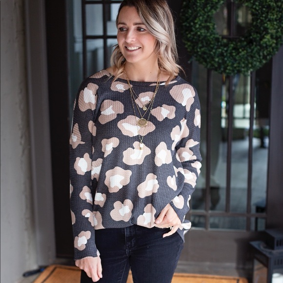 Waffle leopard tunic- charcoal - Picture 3 of 3